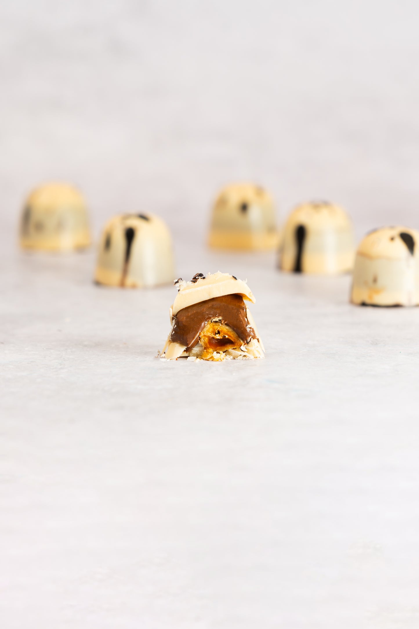 Nutella Pralines – Nutella filling Milk Chocolate – 9 Pieces in a Luxury Gift Box